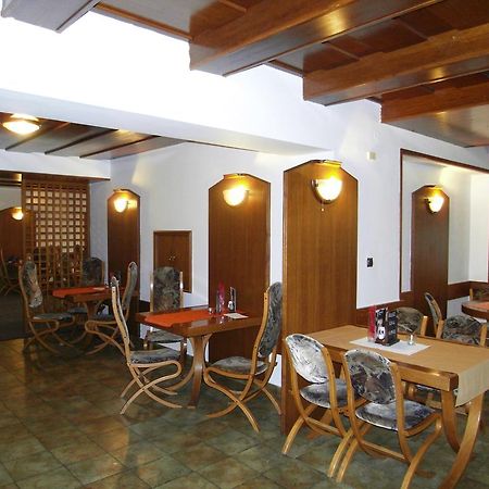 Penzion A Restaurace U Veterana Frenštát pod Radhoštěm 外观 照片