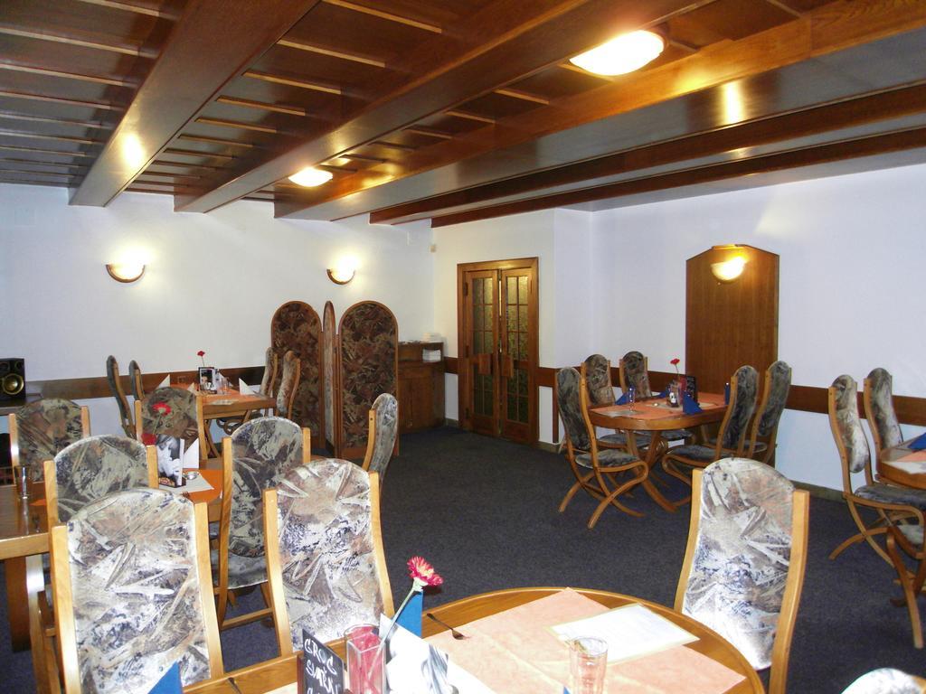 Penzion A Restaurace U Veterana Frenštát pod Radhoštěm 外观 照片